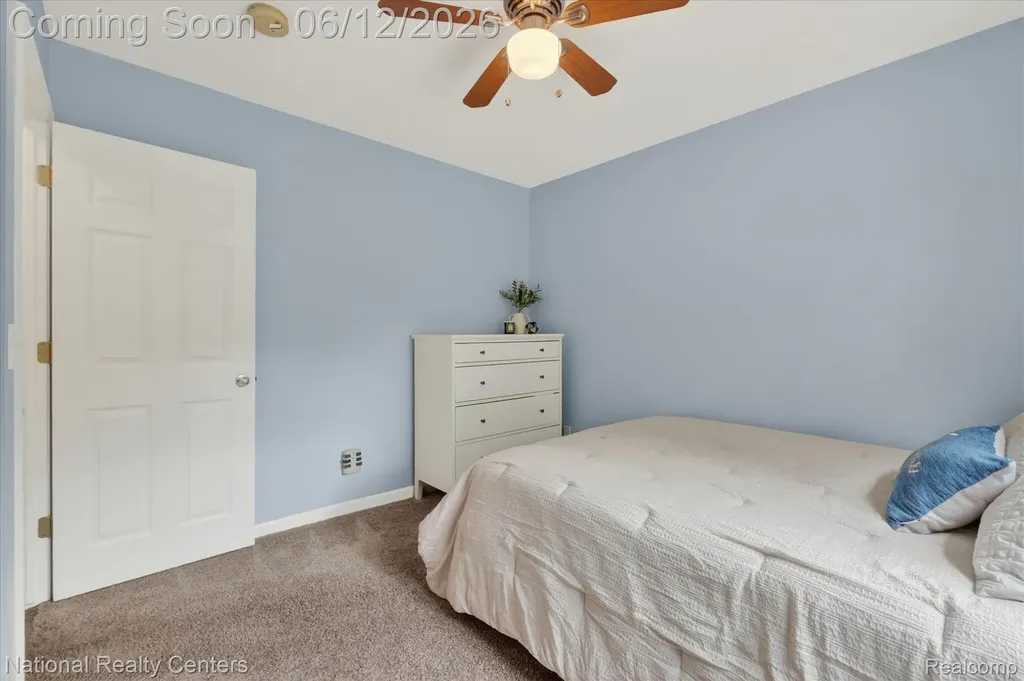 34377 Colfax Drive Farmington Hills City MI 48335