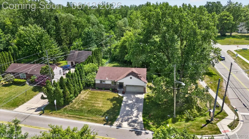 34377 Colfax Drive Farmington Hills City MI 48335