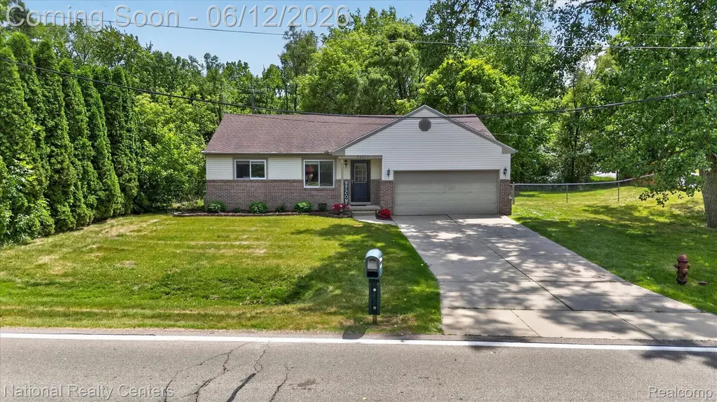 34377 Colfax Drive Farmington Hills City MI 48335