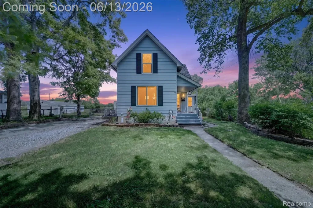 47 Avery Street Mt. Clemens City MI 48043