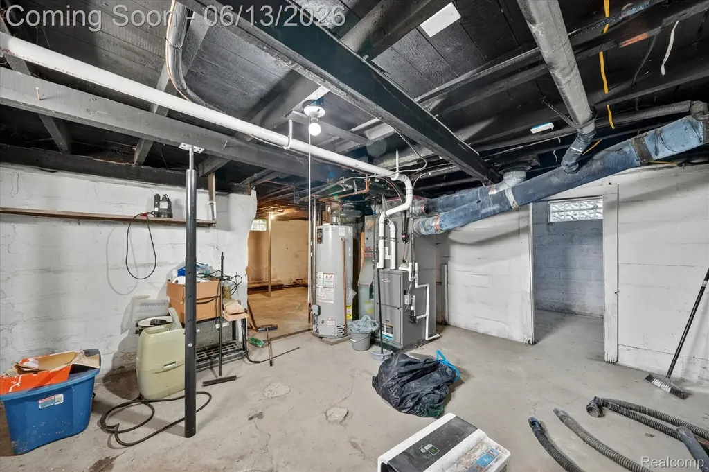 47 Avery Street Mt. Clemens City MI 48043