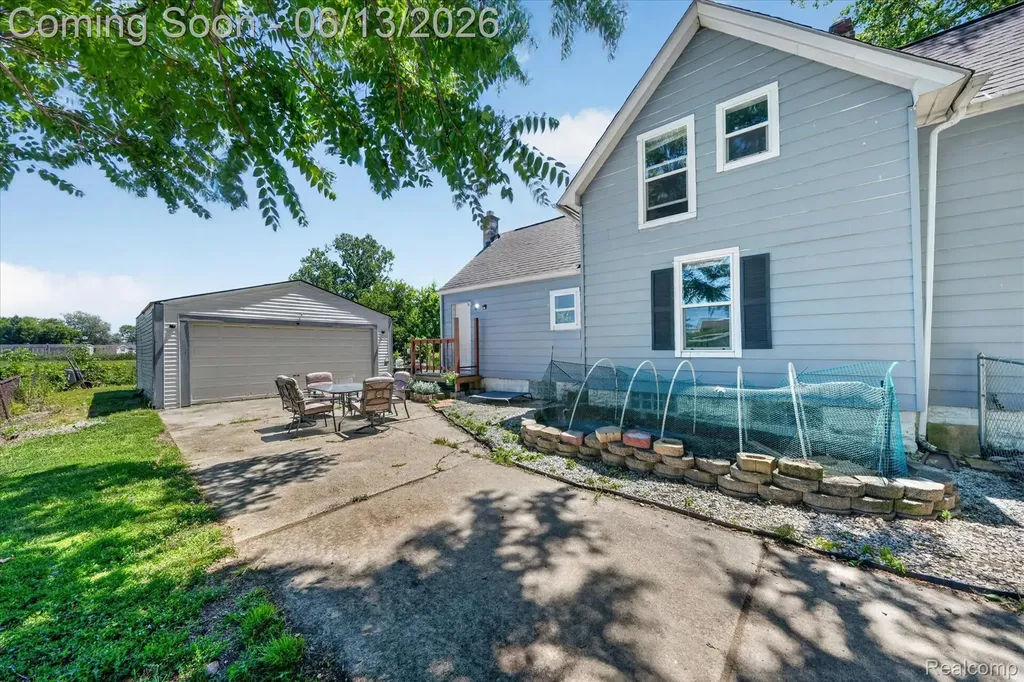 47 Avery Street Mt. Clemens City MI 48043