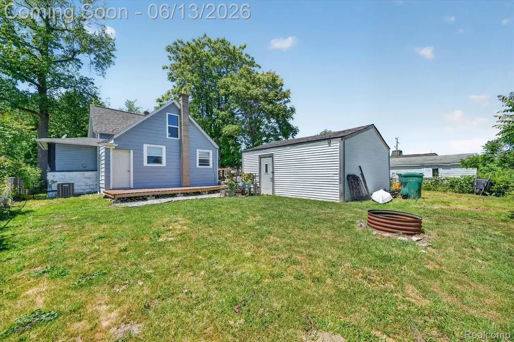 47 Avery Street Mt. Clemens City MI 48043