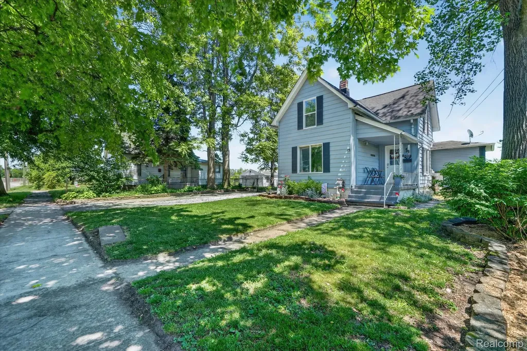 47 Avery Street Mt. Clemens City MI 48043