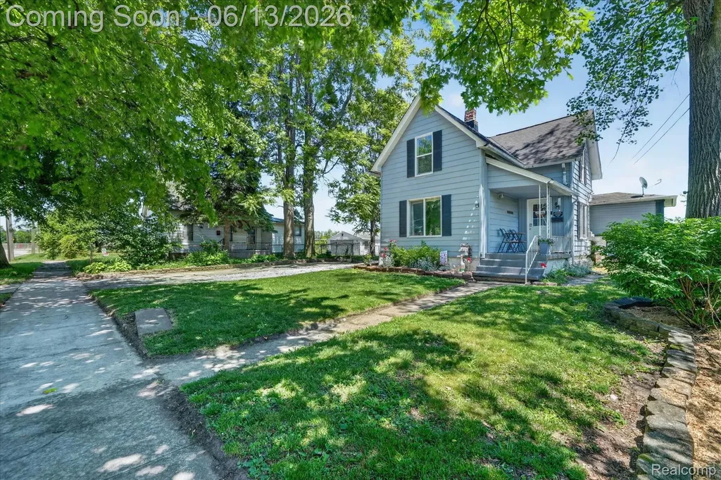 47 Avery Street Mt. Clemens City MI 48043