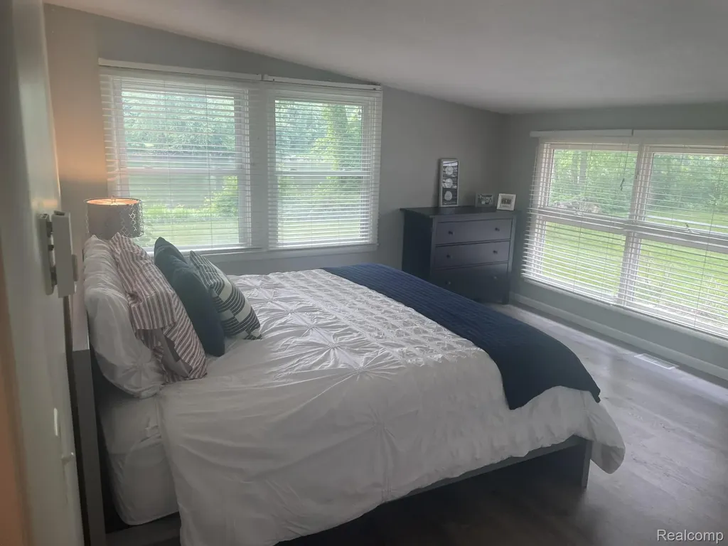 2141 Derfla Drive Royalton Township MI 49085