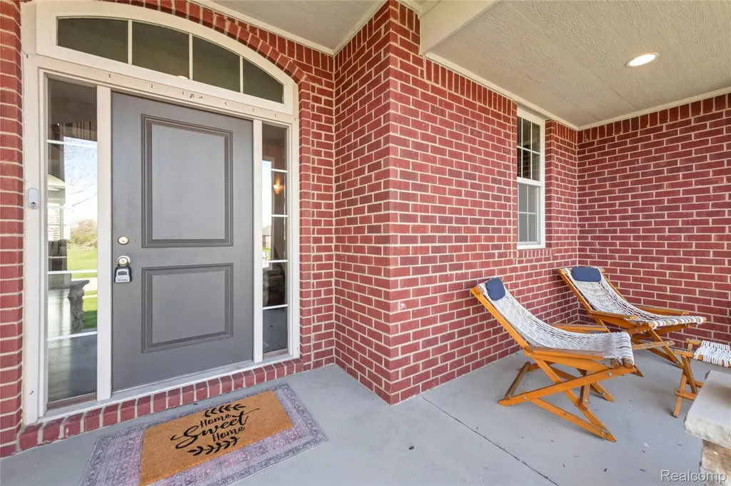 801 Watersmeet Drive Oxford Charter Township MI 48371