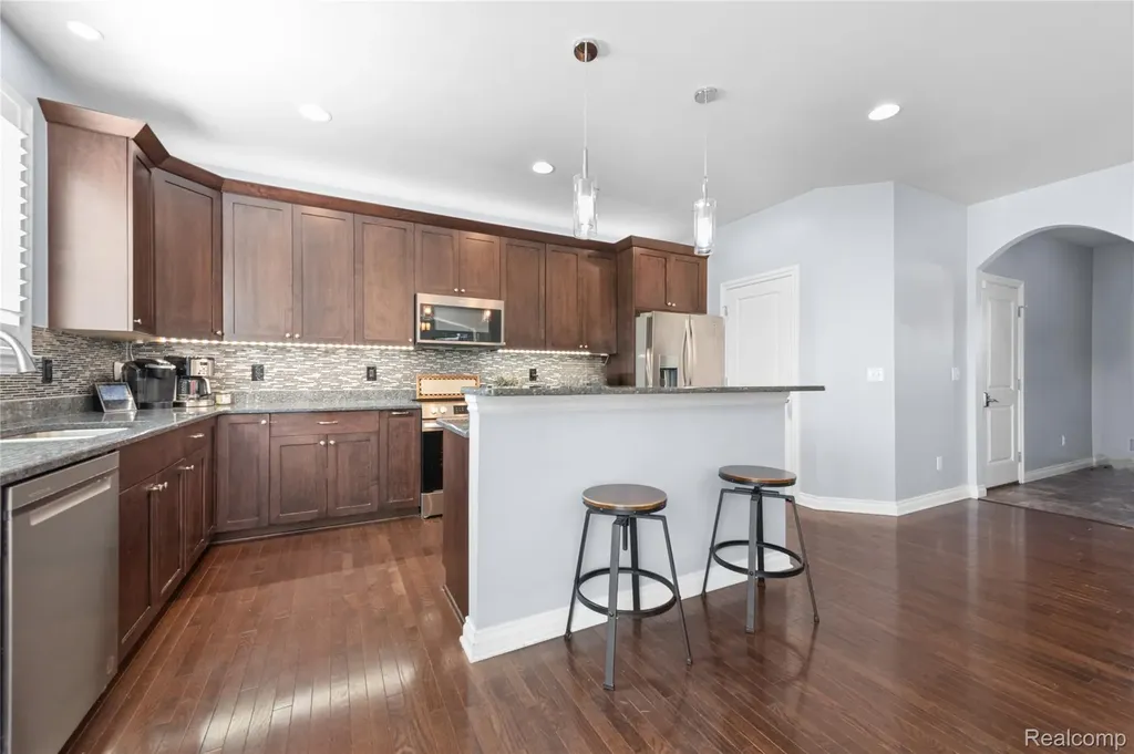 801 Watersmeet Drive Oxford Charter Township MI 48371