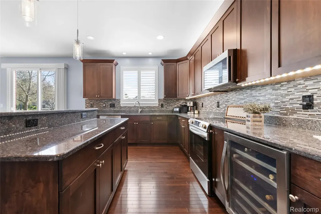801 Watersmeet Drive Oxford Charter Township MI 48371