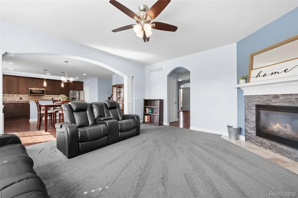 801 Watersmeet Drive Oxford Charter Township MI 48371