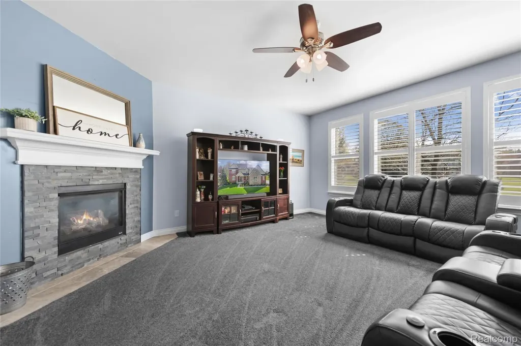 801 Watersmeet Drive Oxford Charter Township MI 48371