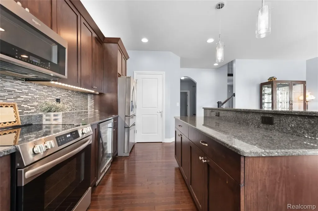 801 Watersmeet Drive Oxford Charter Township MI 48371
