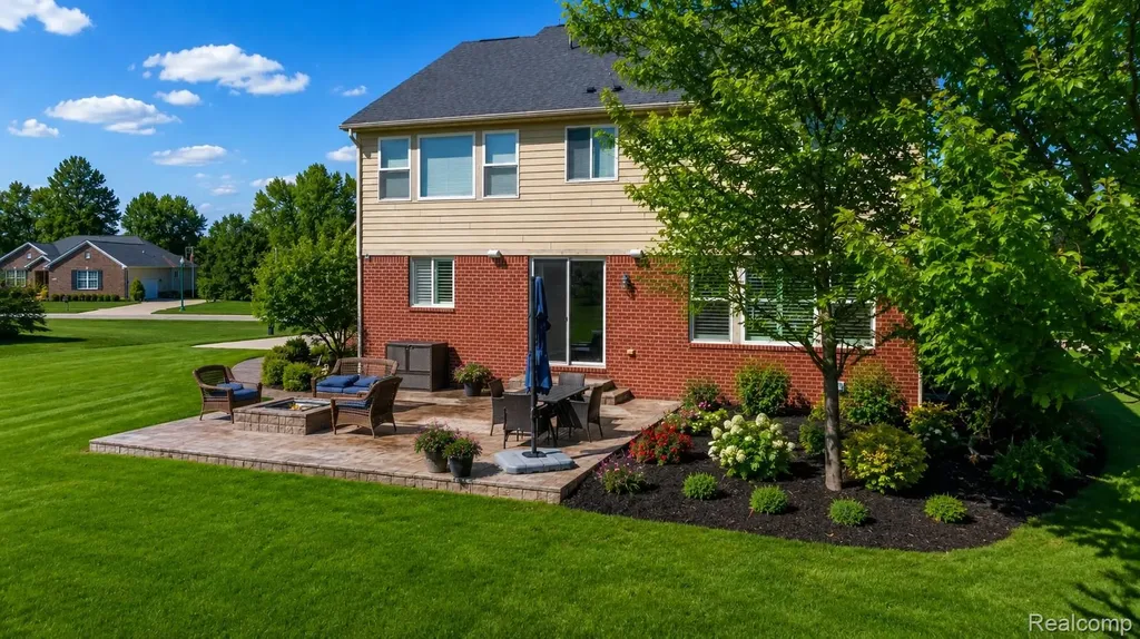 801 Watersmeet Drive Oxford Charter Township MI 48371