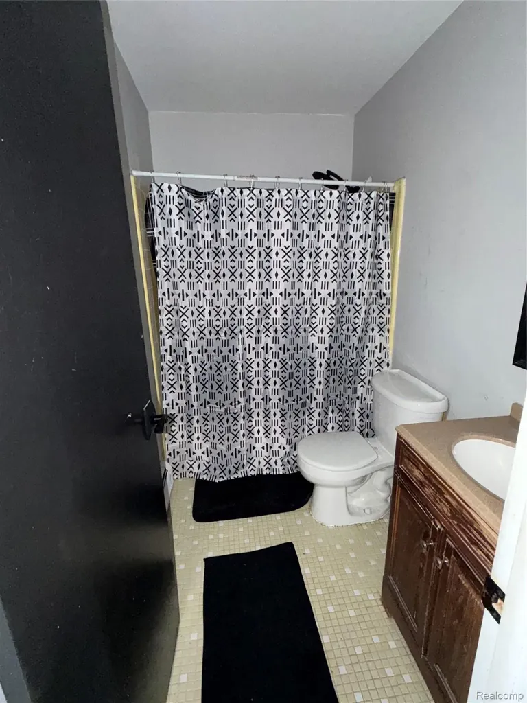 8203 Huntington Street Westland City MI 48185