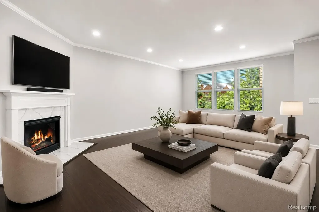 31065 Tremont Lane Beverly Hills Village MI 48025