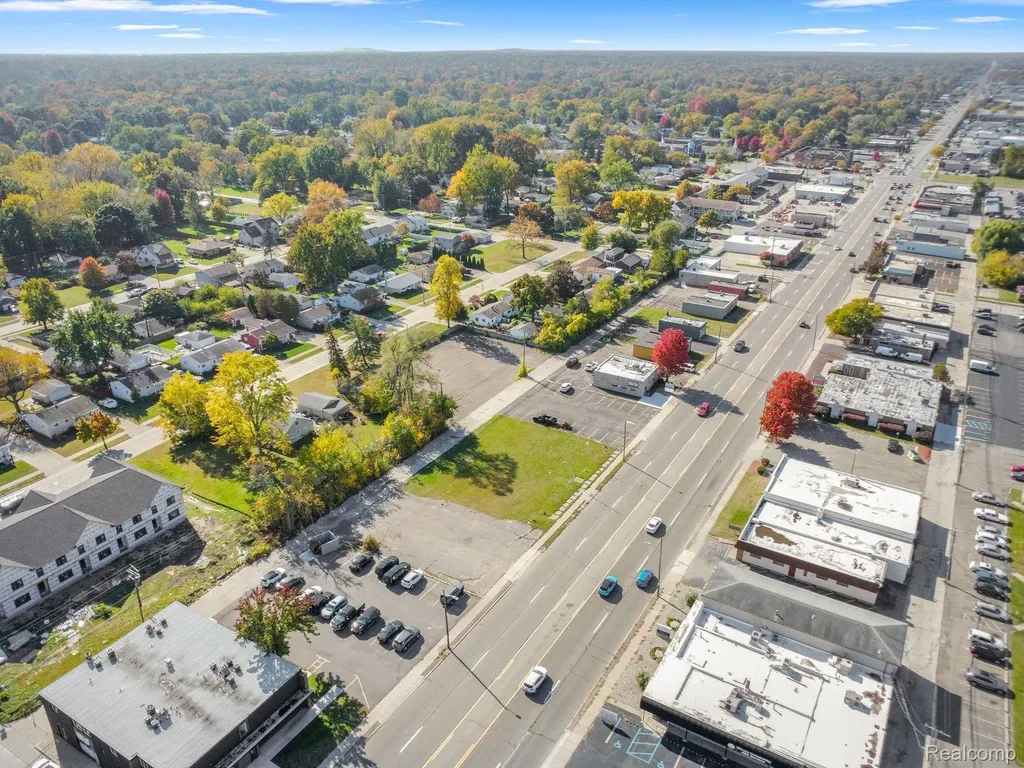 30759 Ford Road Garden City City MI 48135