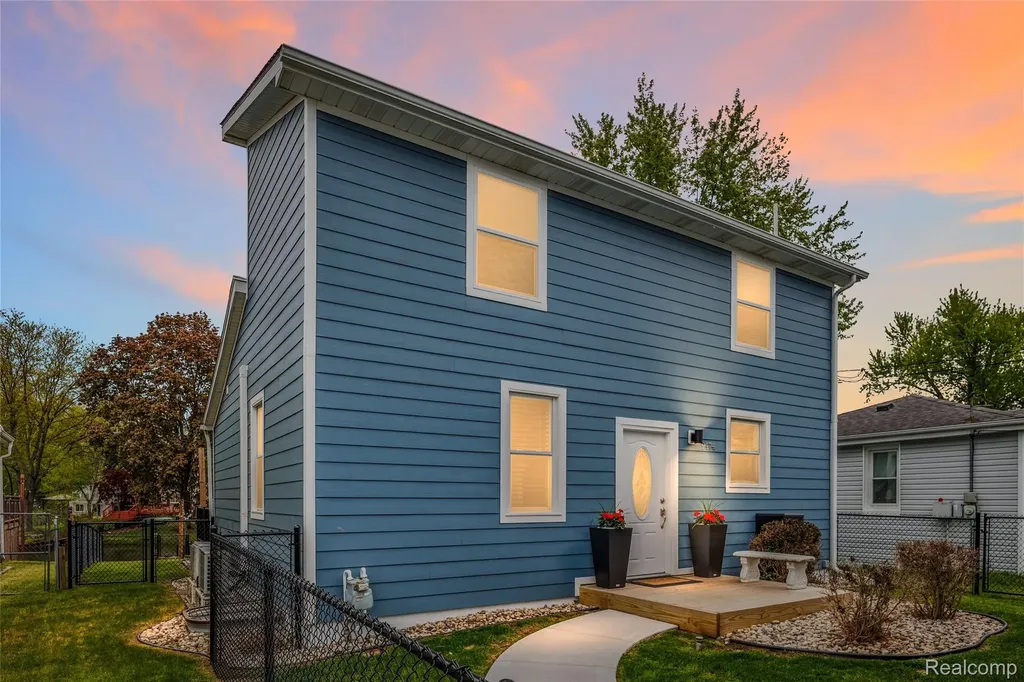 9474 Thames Boulevard White Lake Charter Township MI 48386