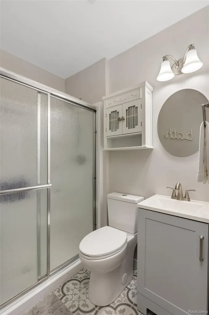 9474 Thames Boulevard White Lake Charter Township MI 48386