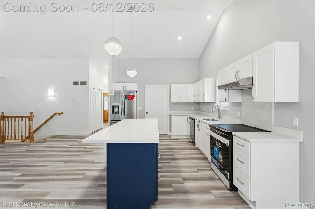 3907 Pontiac Lake Road Waterford Charter Township MI 48328