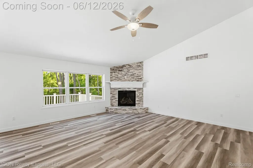 3907 Pontiac Lake Road Waterford Charter Township MI 48328