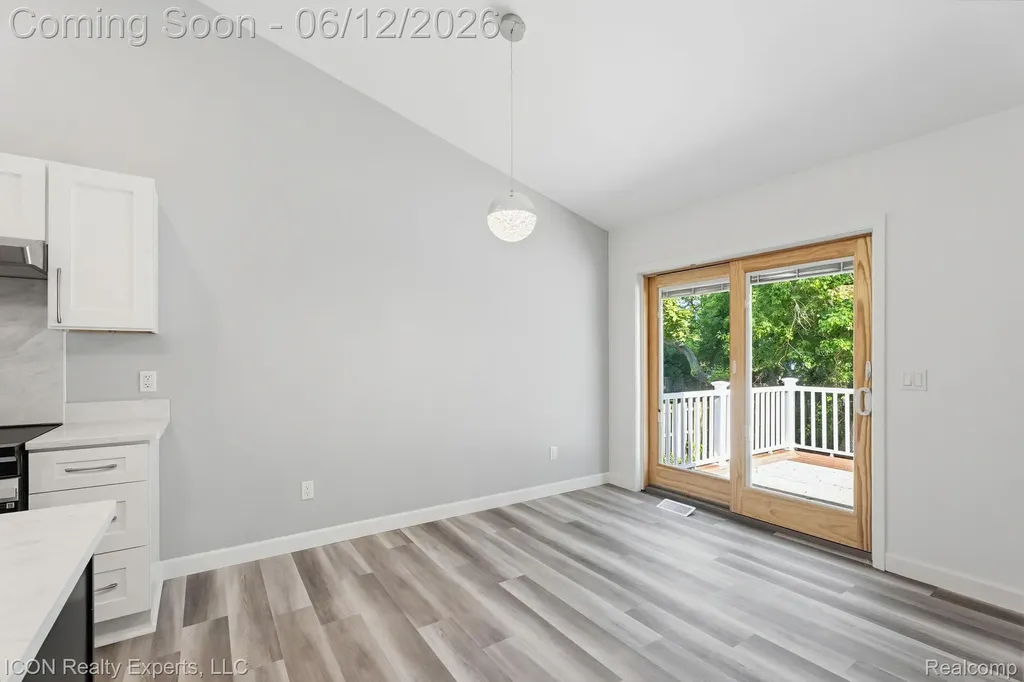 3907 Pontiac Lake Road Waterford Charter Township MI 48328