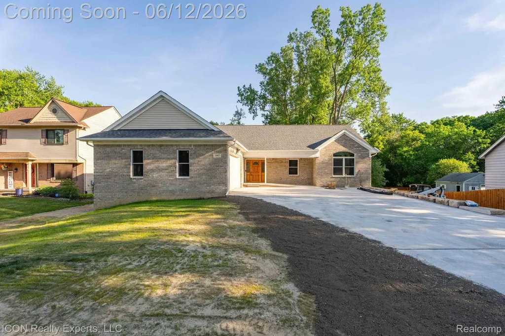 3907 Pontiac Lake Road Waterford Charter Township MI 48328