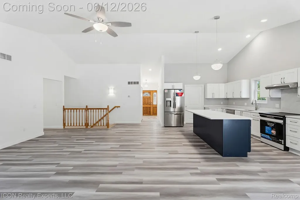 3907 Pontiac Lake Road Waterford Charter Township MI 48328