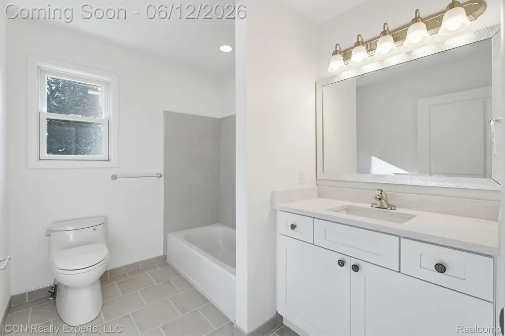 3907 Pontiac Lake Road Waterford Charter Township MI 48328