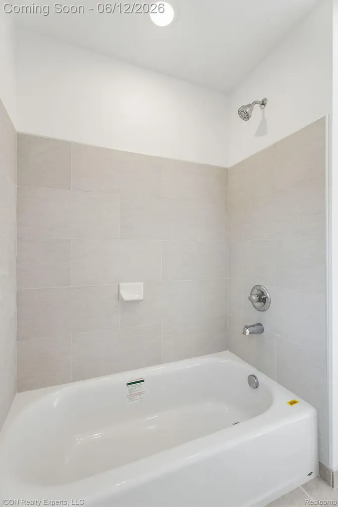 3907 Pontiac Lake Road Waterford Charter Township MI 48328