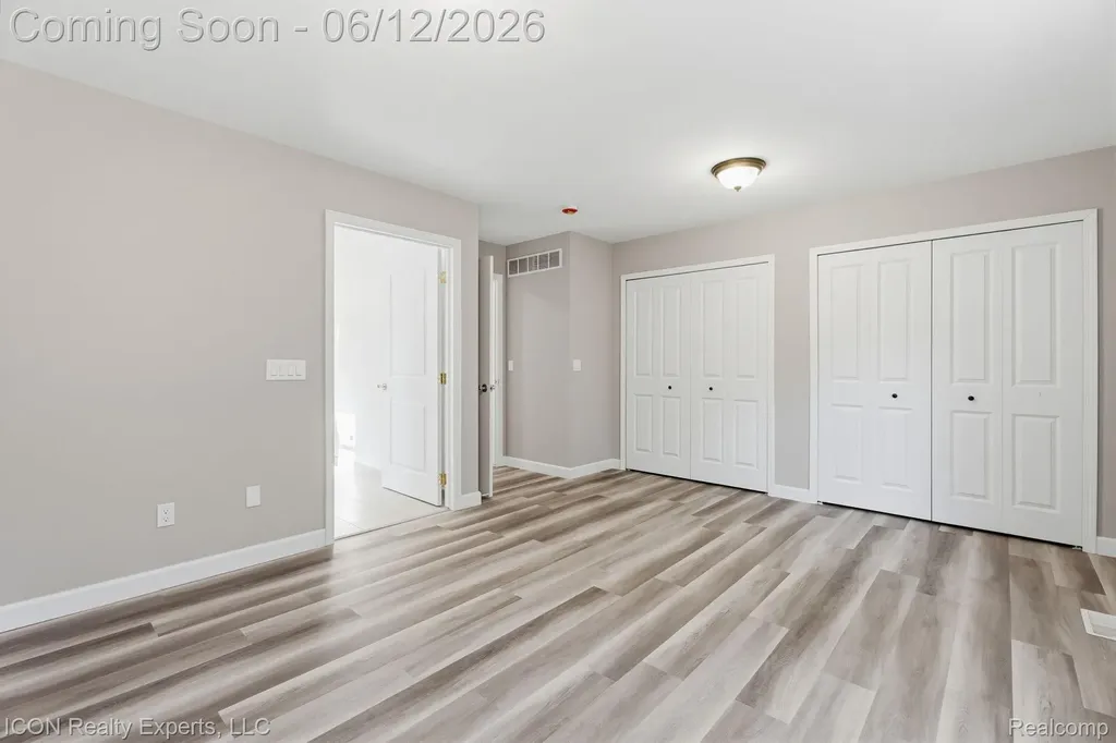 3907 Pontiac Lake Road Waterford Charter Township MI 48328