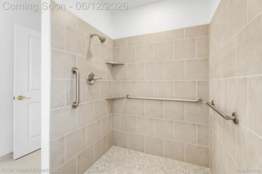 3907 Pontiac Lake Road Waterford Charter Township MI 48328