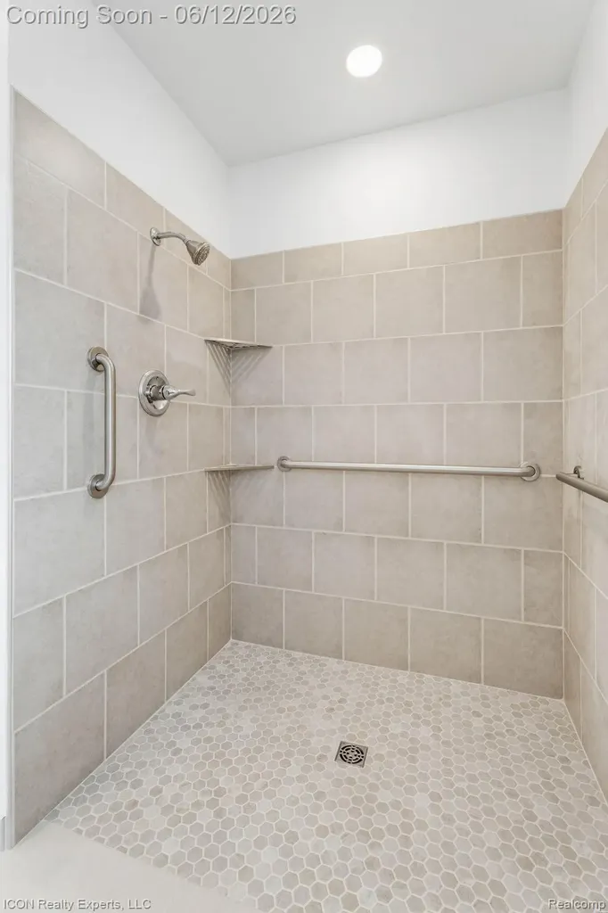 3907 Pontiac Lake Road Waterford Charter Township MI 48328