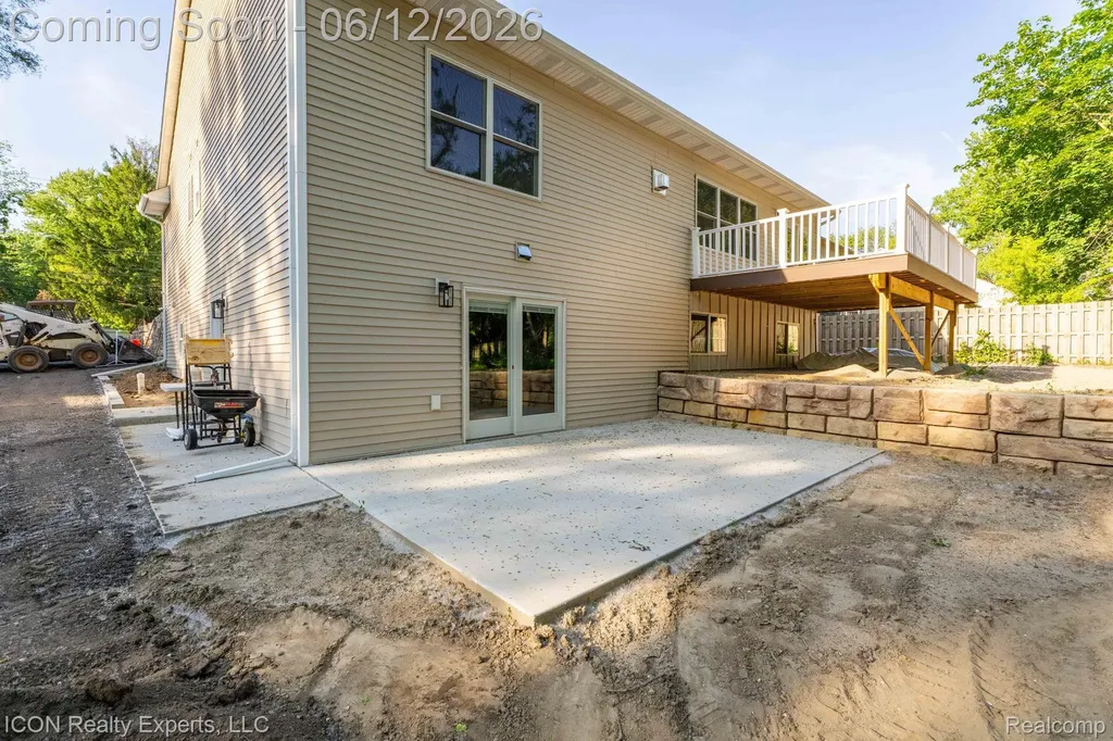3907 Pontiac Lake Road Waterford Charter Township MI 48328
