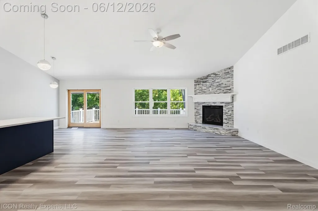 3907 Pontiac Lake Road Waterford Charter Township MI 48328