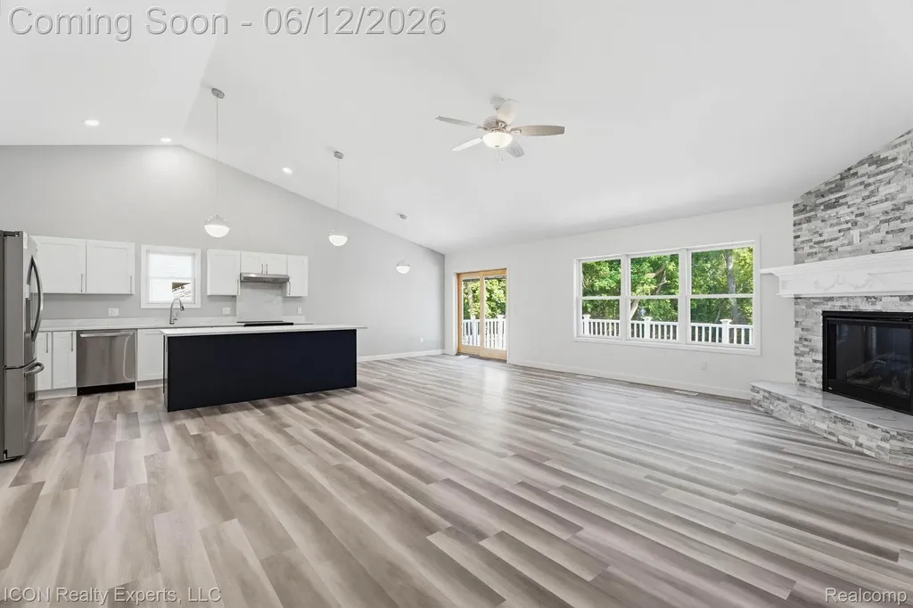 3907 Pontiac Lake Road Waterford Charter Township MI 48328