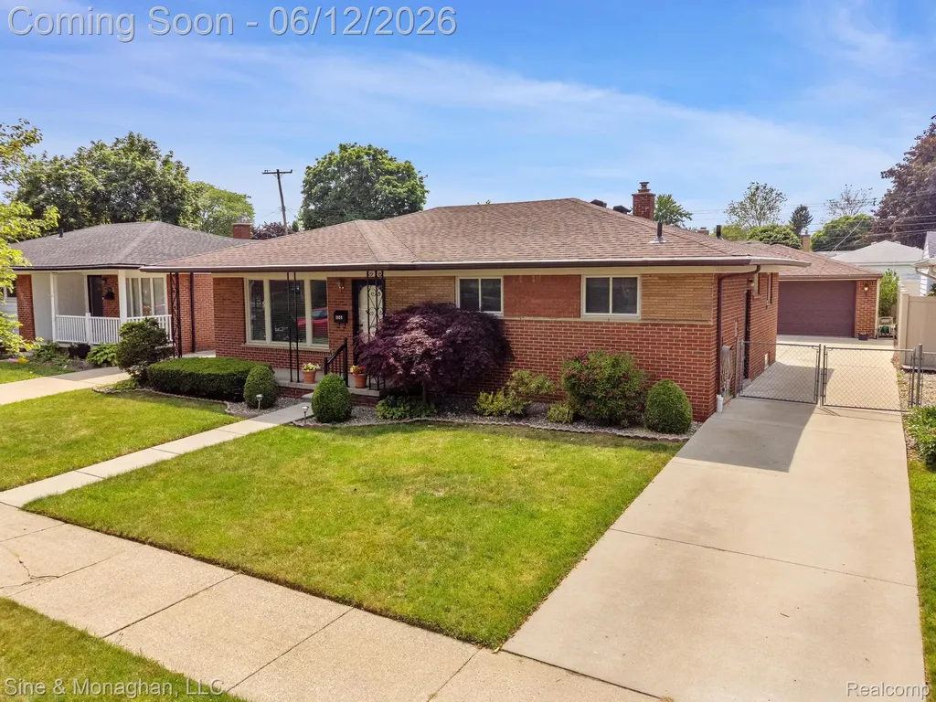 1924 Newman Street Trenton City MI 48183