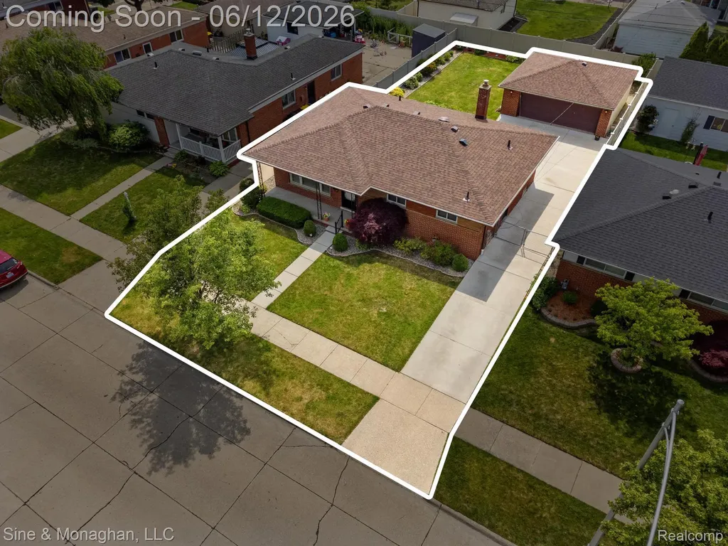 1924 Newman Street Trenton City MI 48183