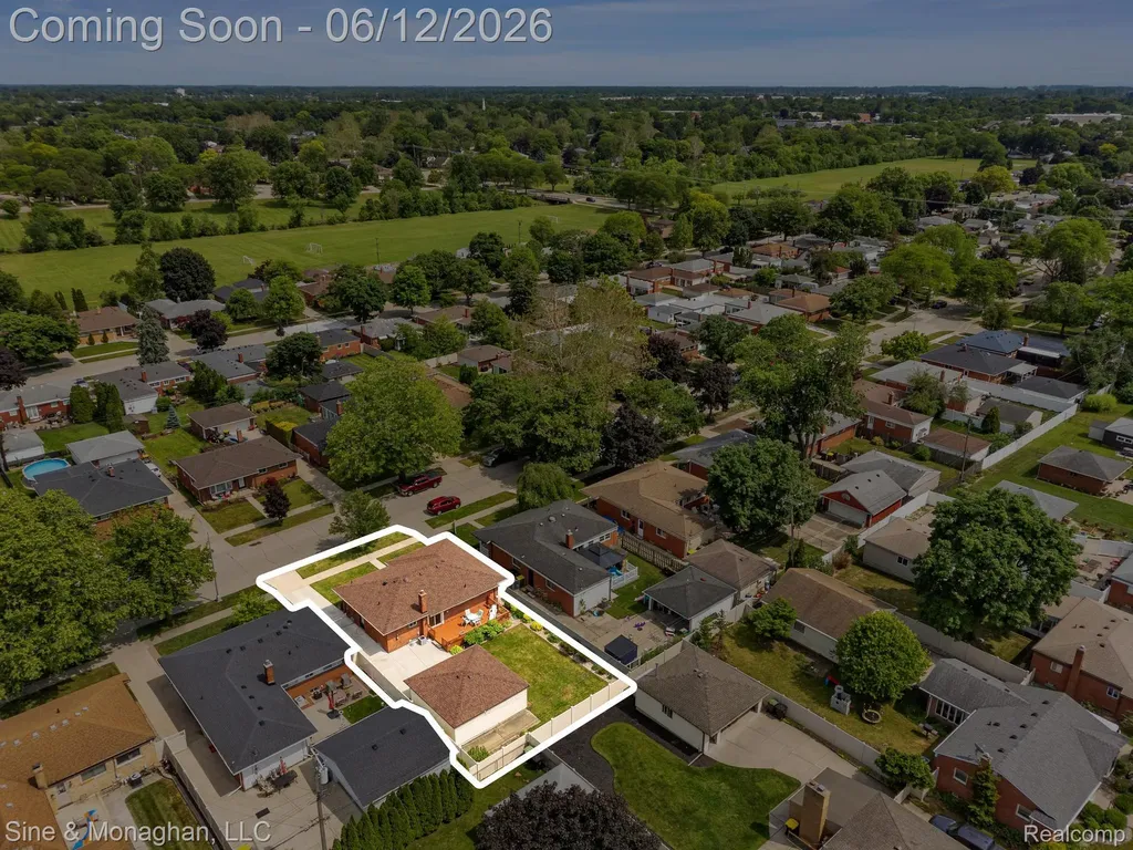 1924 Newman Street Trenton City MI 48183