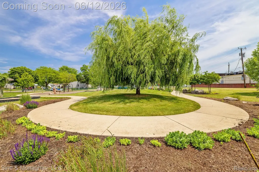 1924 Newman Street Trenton City MI 48183
