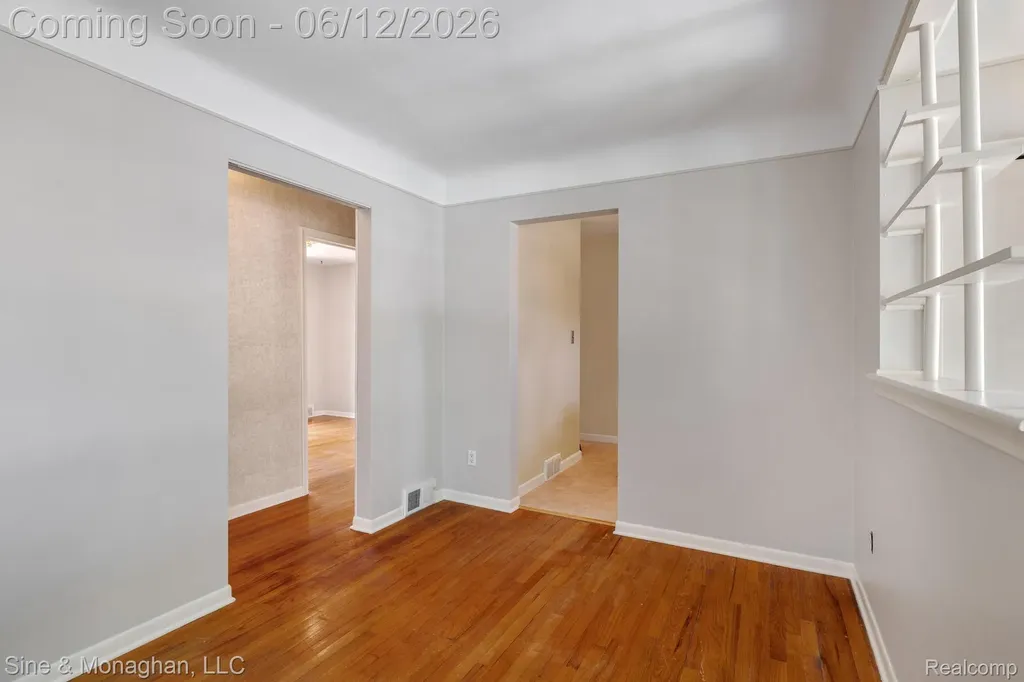 1924 Newman Street Trenton City MI 48183