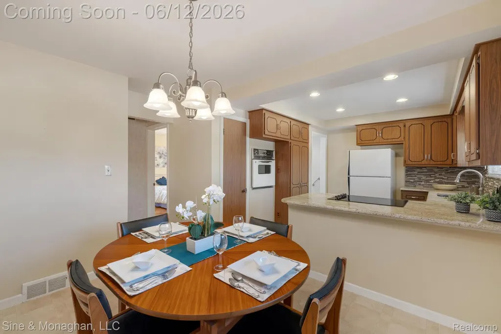 1924 Newman Street Trenton City MI 48183