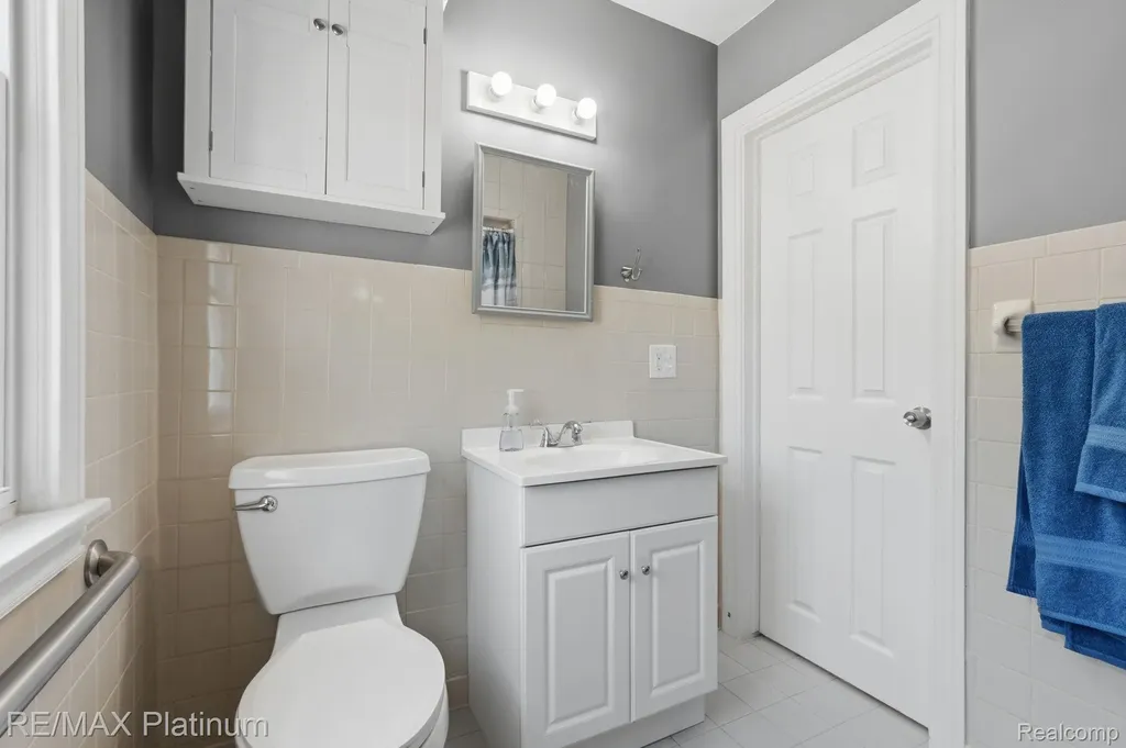 1612 S Hughes Road Genoa Township MI 48114