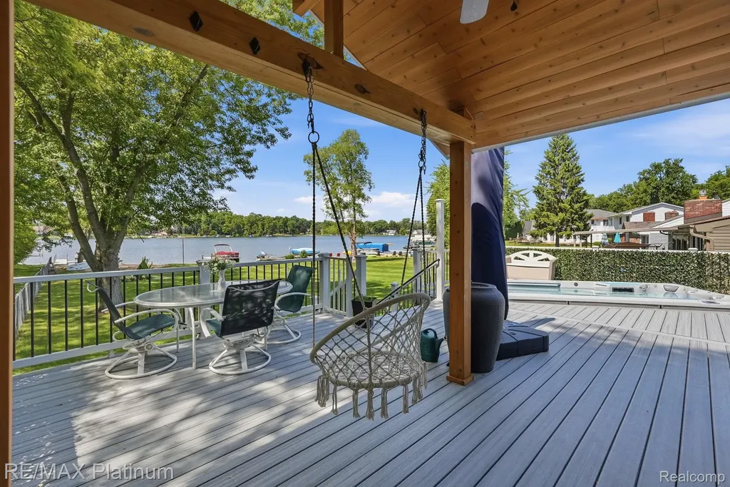 1612 S Hughes Road Genoa Township MI 48114