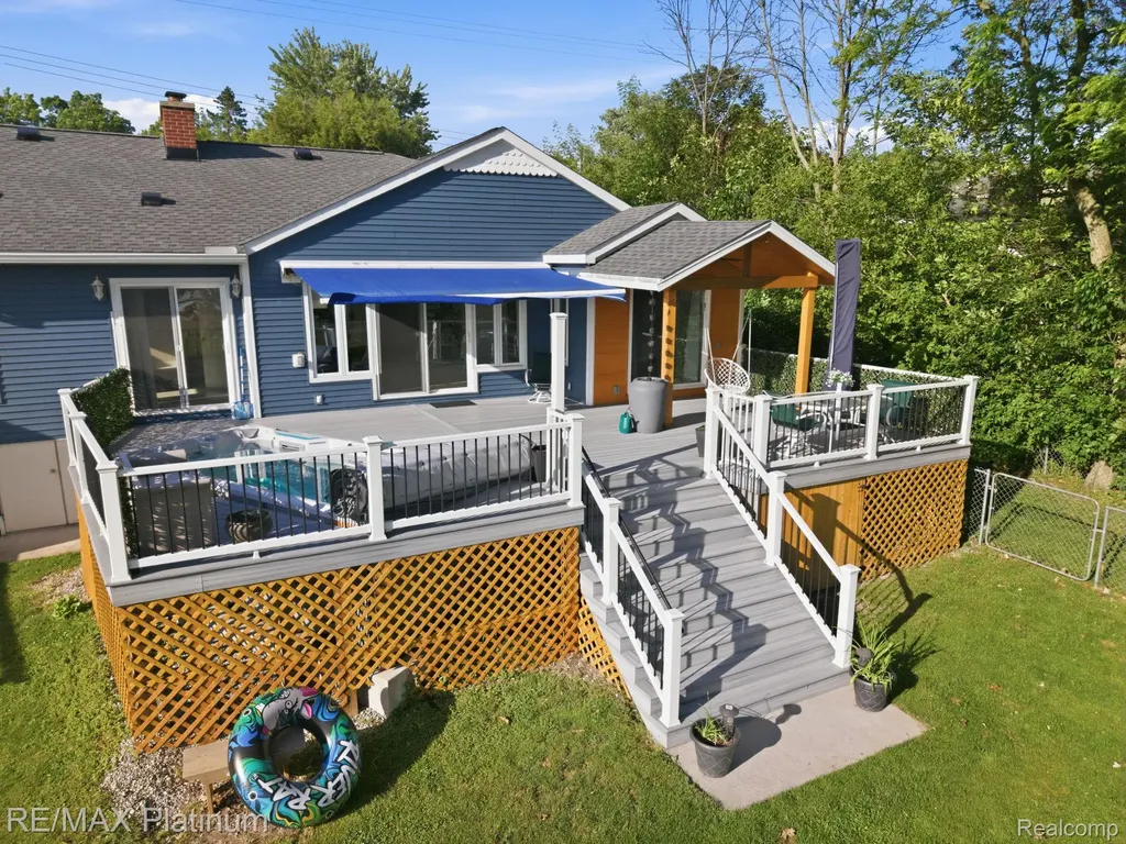 1612 S Hughes Road Genoa Township MI 48114