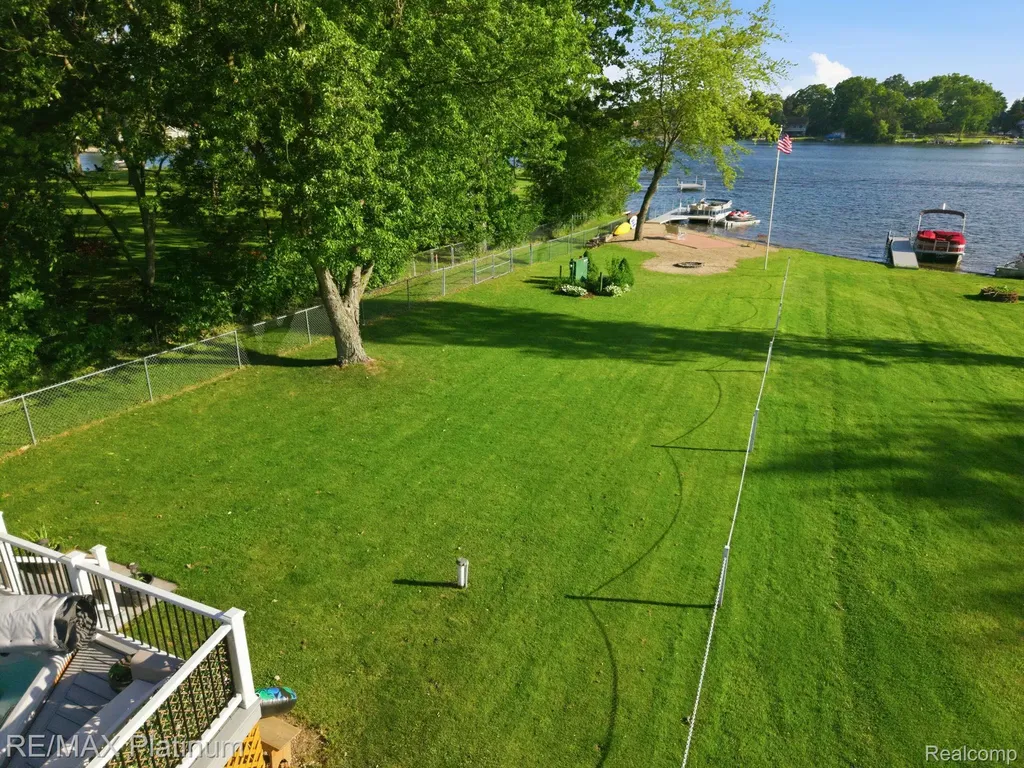 1612 S Hughes Road Genoa Township MI 48114