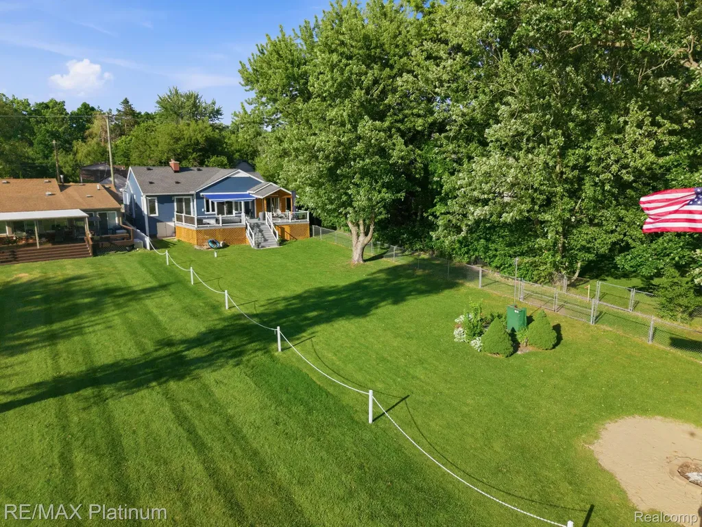 1612 S Hughes Road Genoa Township MI 48114