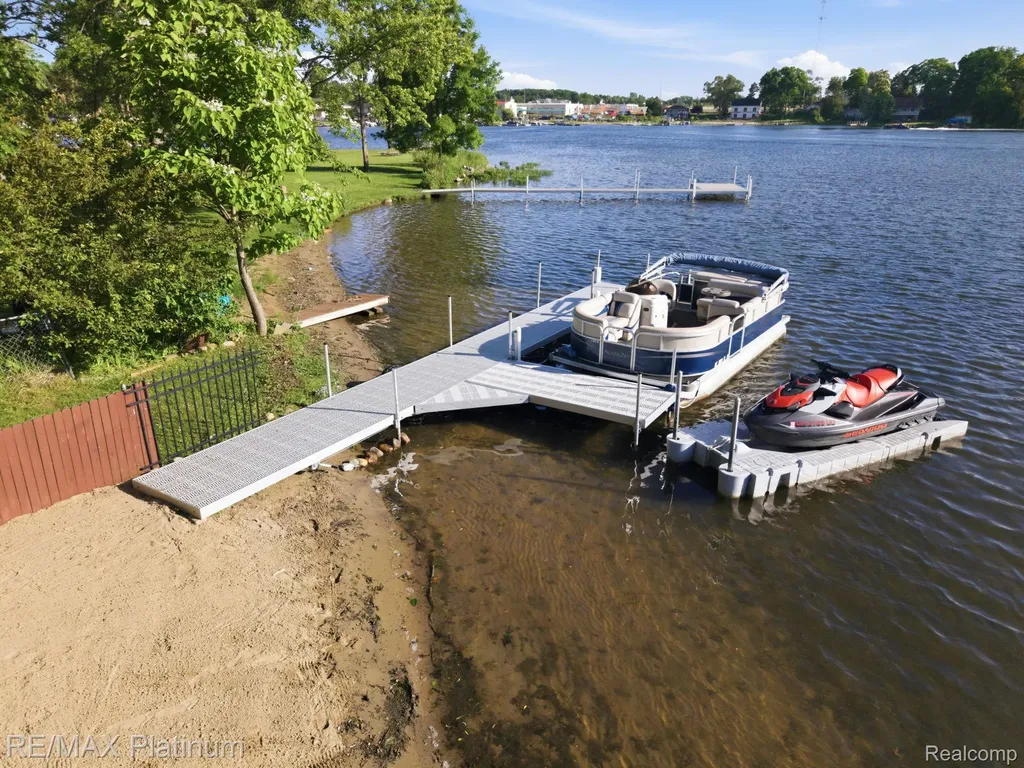 1612 S Hughes Road Genoa Township MI 48114
