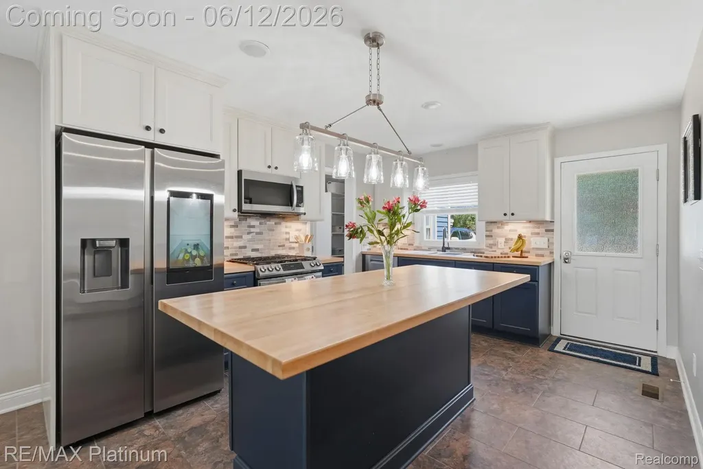 1612 S Hughes Road Genoa Township MI 48114