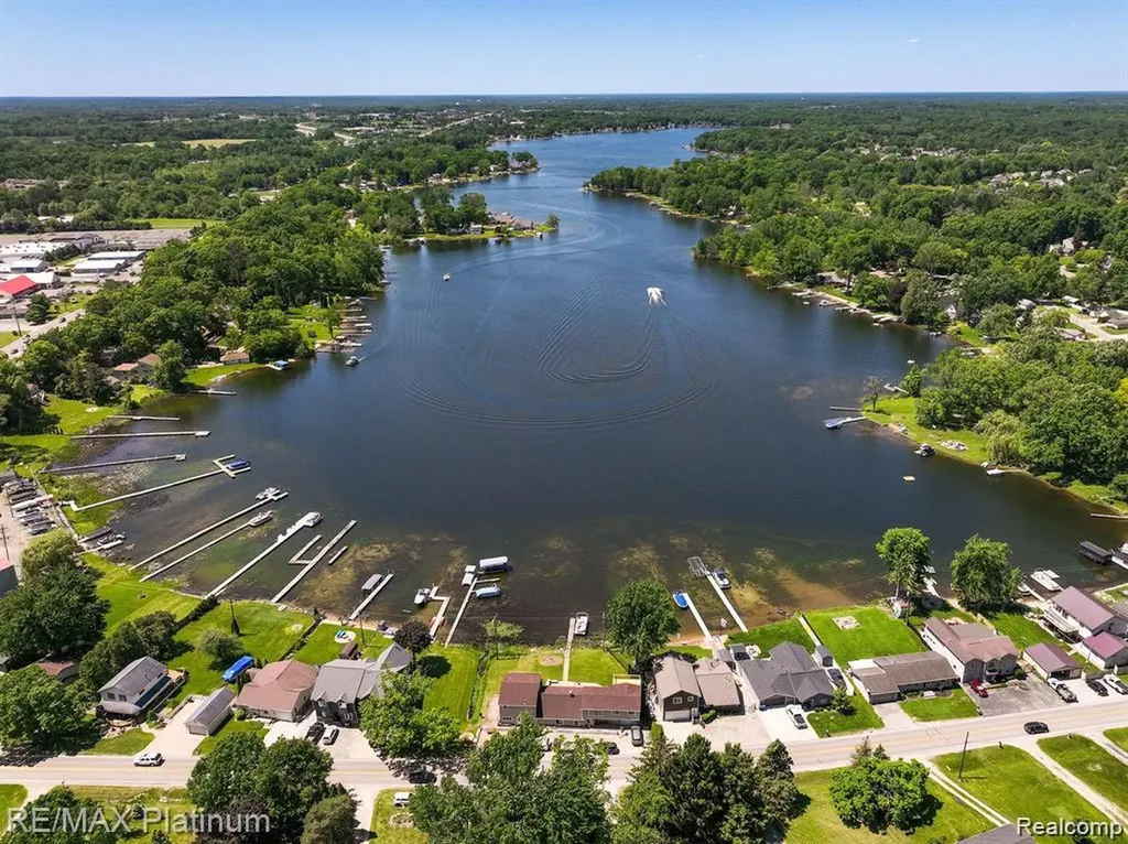 1612 S Hughes Road Genoa Township MI 48114