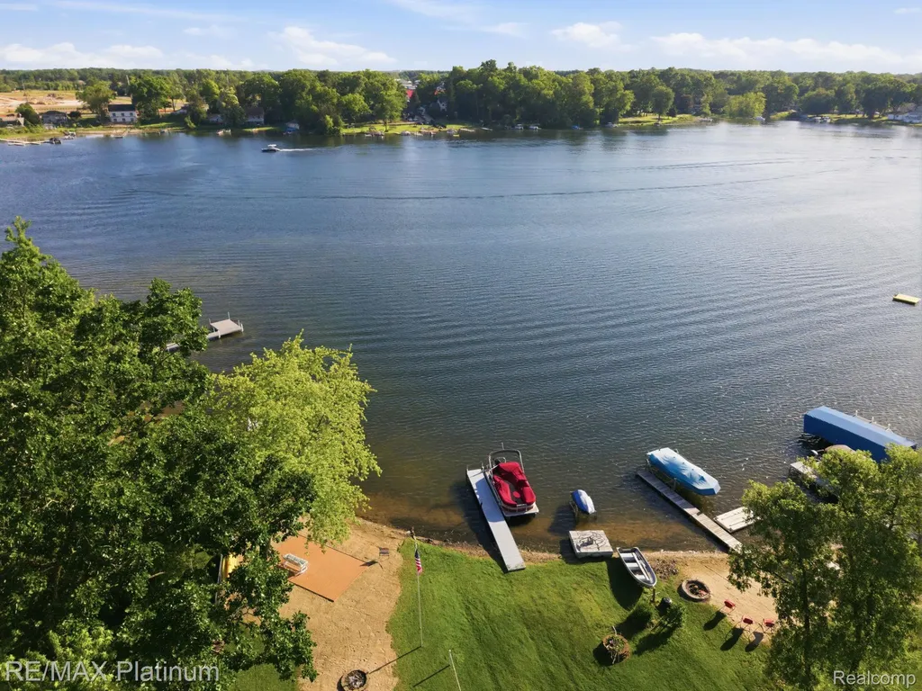 1612 S Hughes Road Genoa Township MI 48114